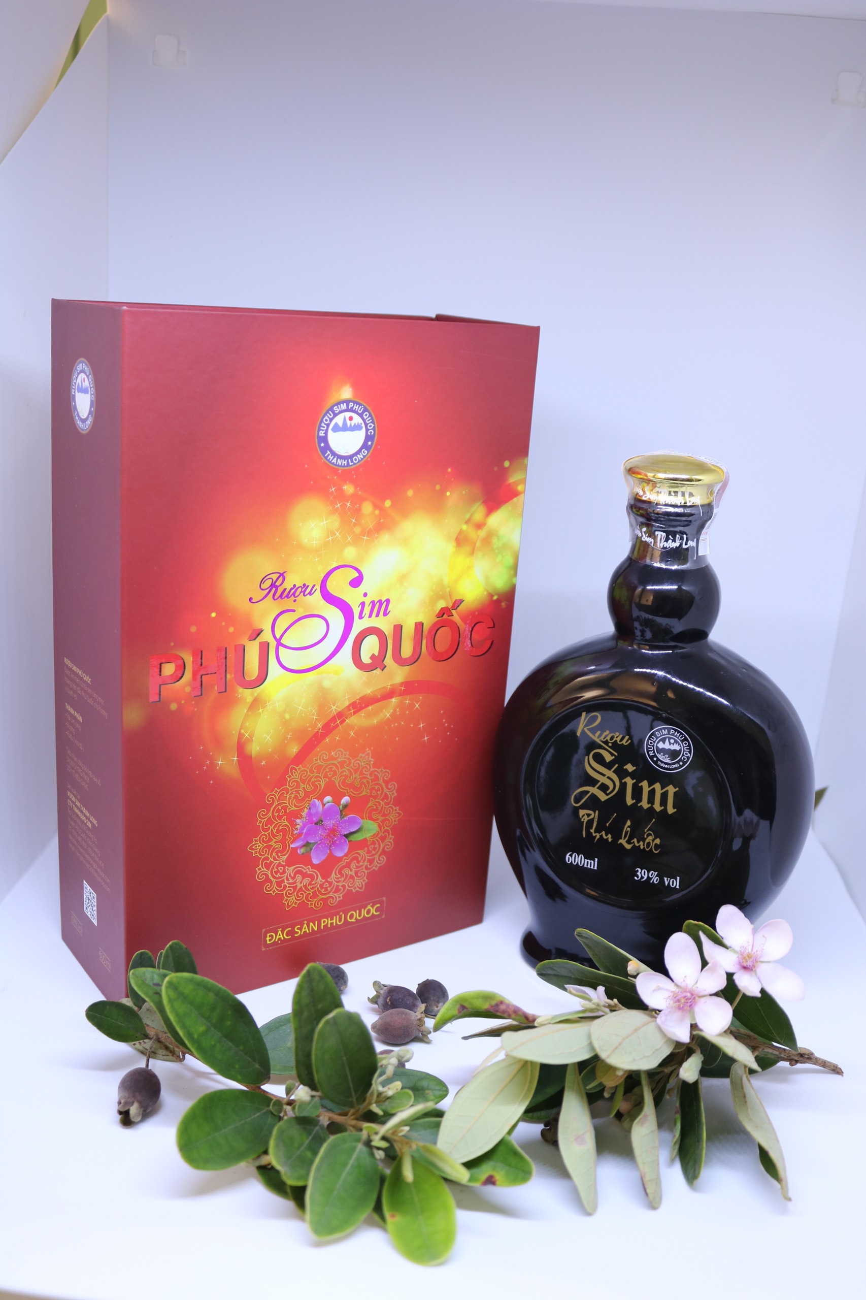 Rượu sim chai sứ 39%